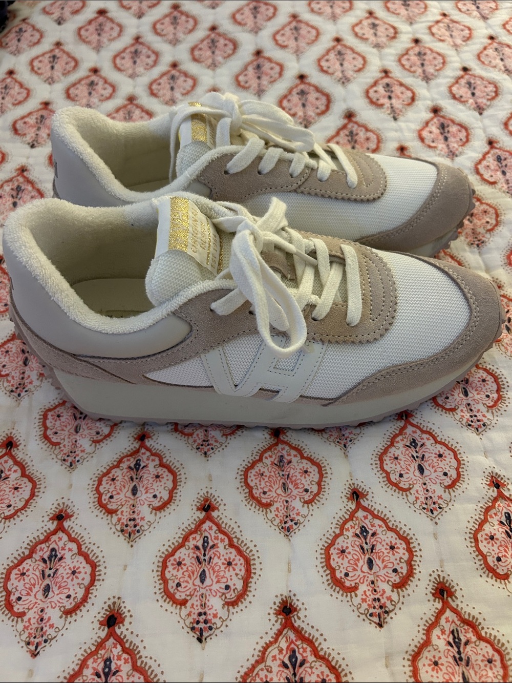 Vintage Havana Neutral Beige & White 'VH' Logo Runner Sneakers - Picture 6 of 8